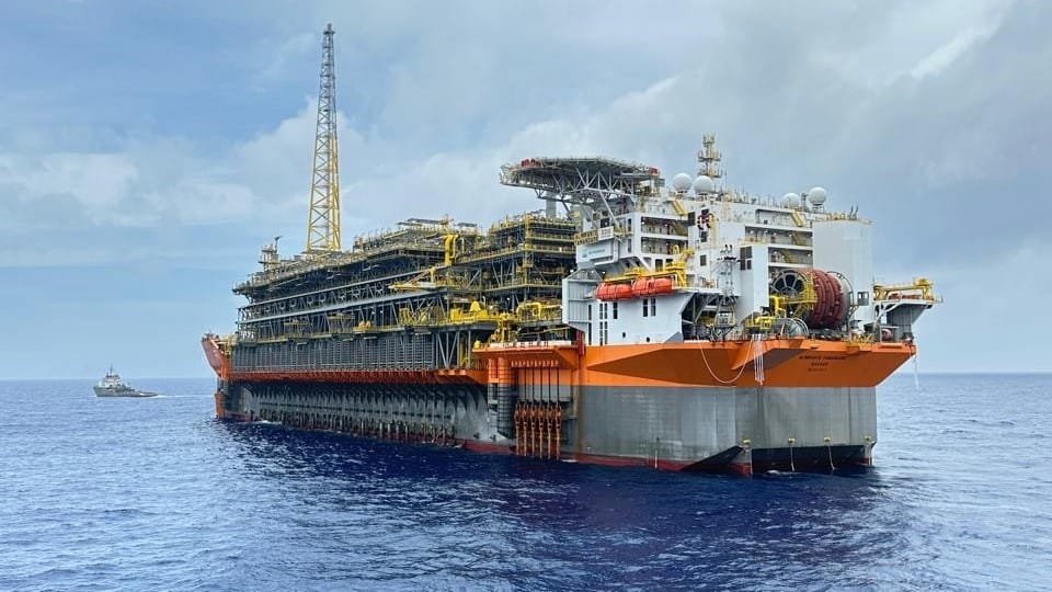 sbm-offshore’s-giant-fpso-switches-to-oil-production-mode-at-petrobras’-deepwater-field