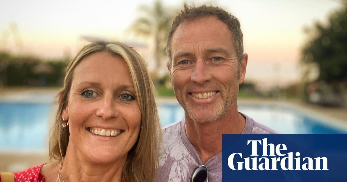 Britons Craig and Lindsay Foreman detained in Iran charged with espionage