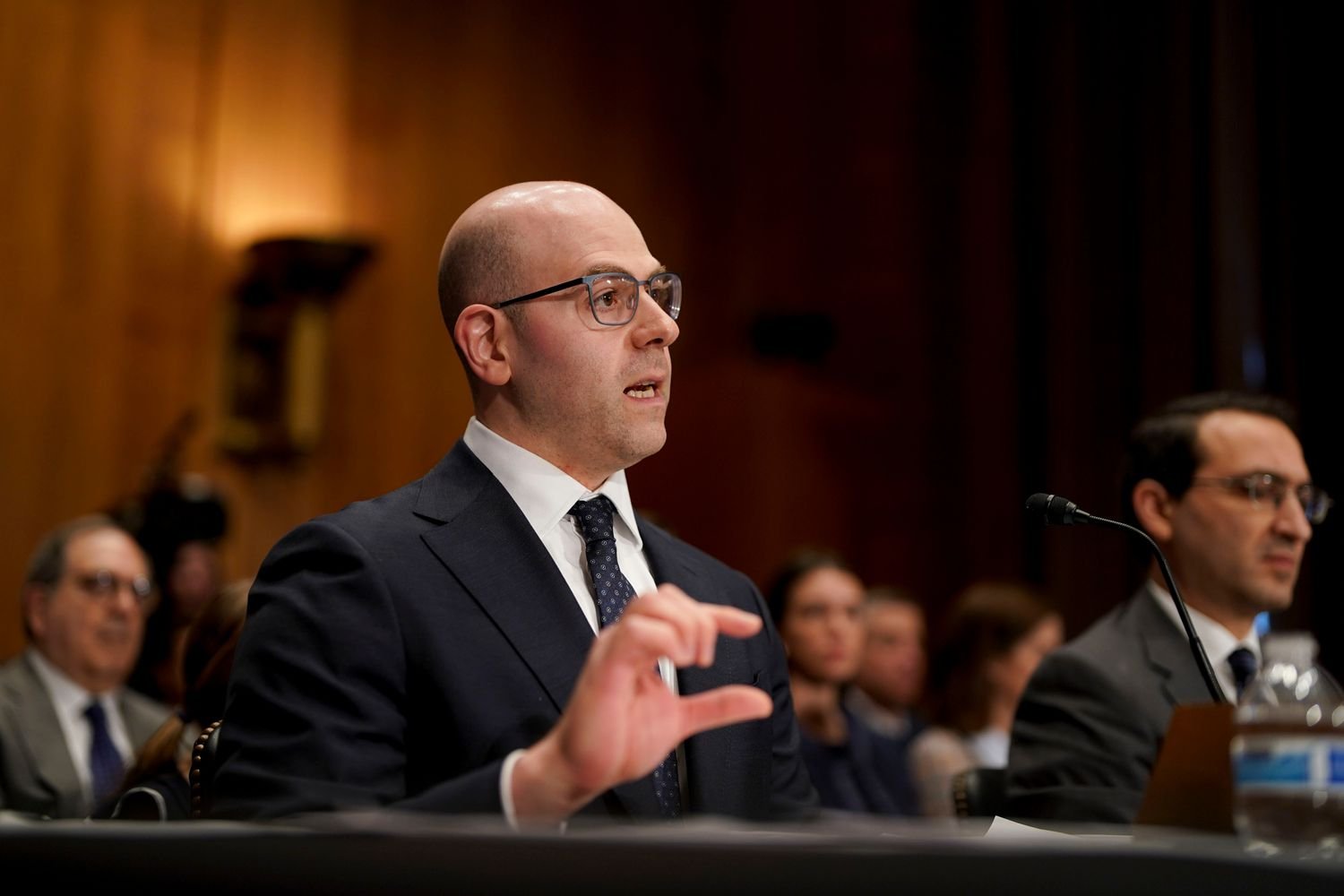 what-will-the-trump-economy-look-like?-what-the-hearing-for-his-top-advisor-revealed