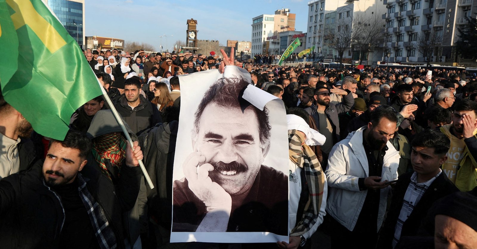 kurdish-militants-in-iraq,-syria-must-lay-down-weapons,-erdogan’s-party-says