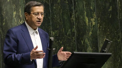 iran’s-parliament-ousts-economy-minister-over-economic-mismanagement