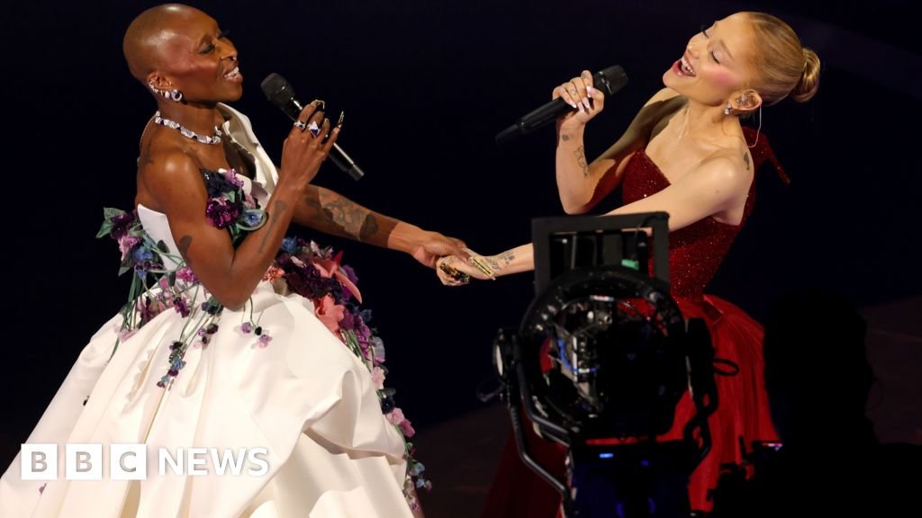 a-payback-kiss,-a-surprise-win,-and-defying-gravity-at-the-oscars