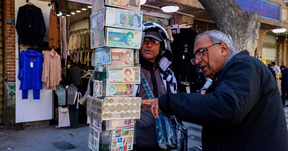 public-backlash-as-iran-closes-$3.7b-corruption-case,-largest-in-its-history