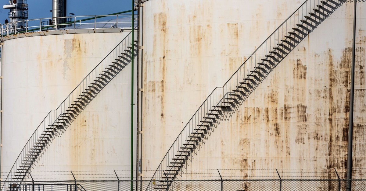 oil-holds-decline-as-risk-off-mood-sends-markets-into-tai…