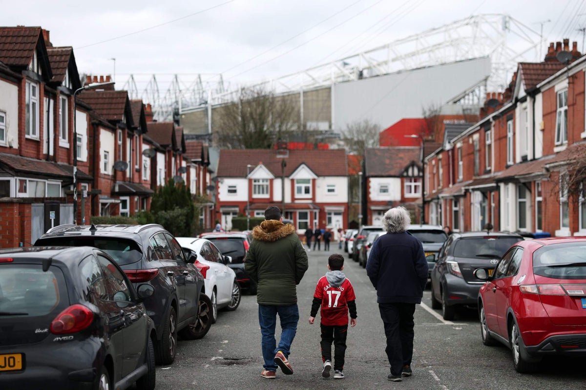 old-trafford-being-bulldozed-will-hurt-–-but-manchester-united-need-a-new-stadium