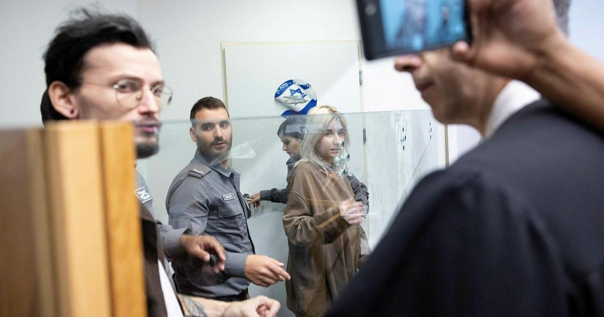 Despite Arrests, Iranian Channels Recruiting Israelis Operate Unimpeded