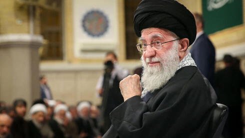 Iran’s supreme leader warns: “Military threats are unwise, we will strike back”
