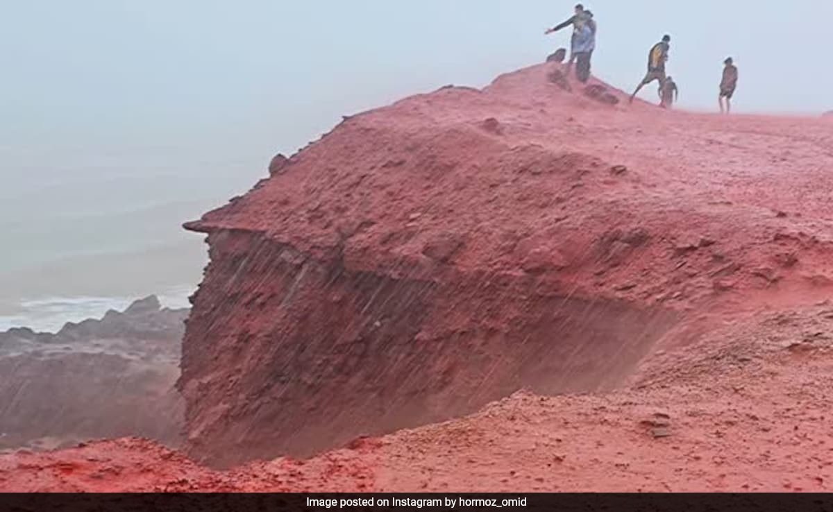 watch:-iran-beach-turns-bright-red-after-mysterious-“blood-rain”