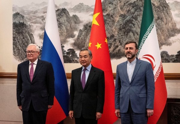 china,-russia-back-iran-as-trump-urges-nuclear-talks