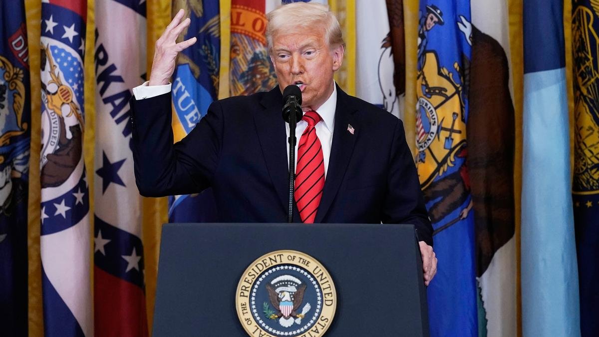trump-tariffs-on-venezuela-crude-buyers-are-a-potent-new-tool-of-us.-pressure