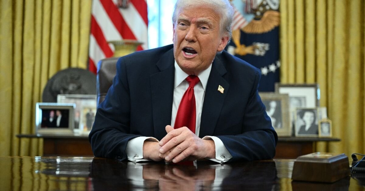 trump-blasts-‘witch-hunt’-as-yemen-chat-scandal-mounts