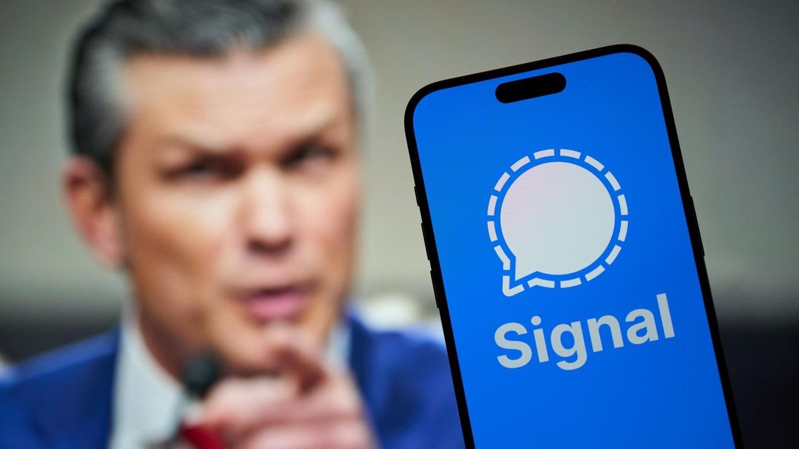 signal-chat-leak:-trump-baselessly-suggests-app-‘defective’-(live-updates)