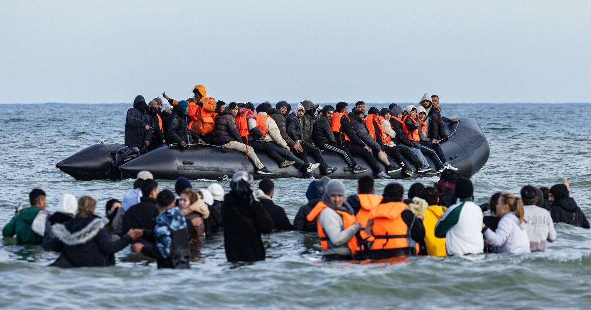 The bombshell move that could end the Channel migrant hotel crisis