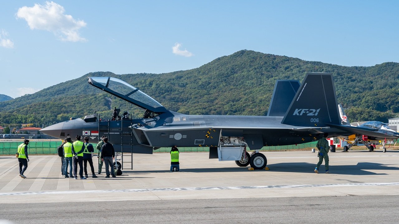 south-korea’s-kf-21-boramae-fighter-is-on-track-for-a-2026-launch