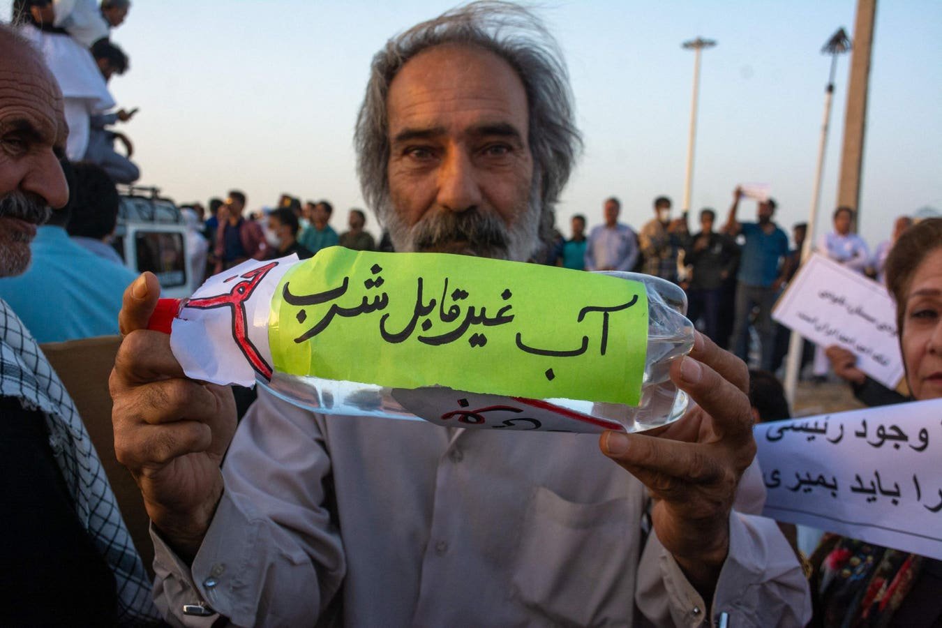 water-crisis-fuels-protests-in-rural-iran,-experts-warn-it-could-spread