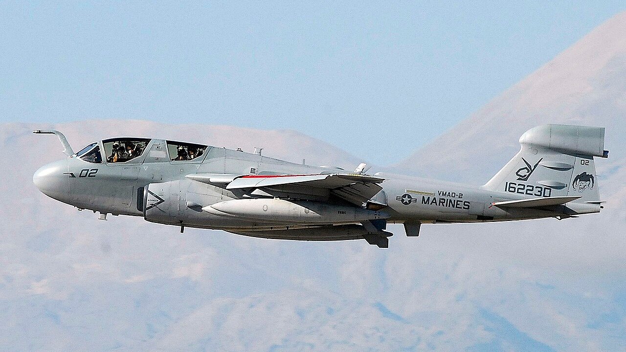 america’s-ea-6b-prowler-jet-was-one-of-a-kind