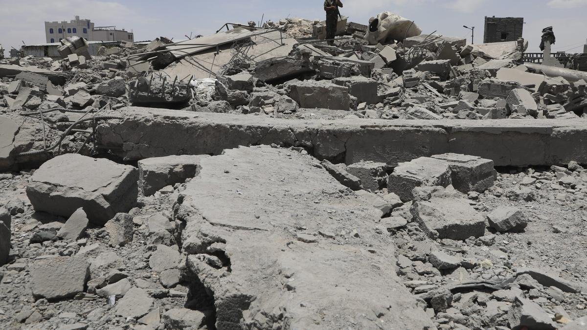 yemen’s-houthi-rebels-allege-us.-airstrike-hit-prison-holding-african-migrants