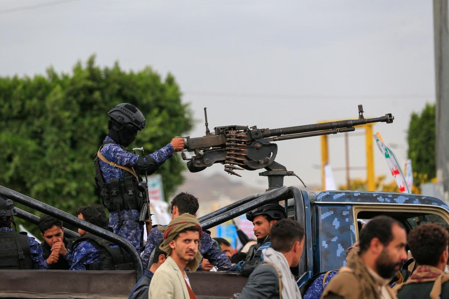 yemen’s-houthis-say-us-bombs-capital-after-israel-vows-revenge-for-airport-strike