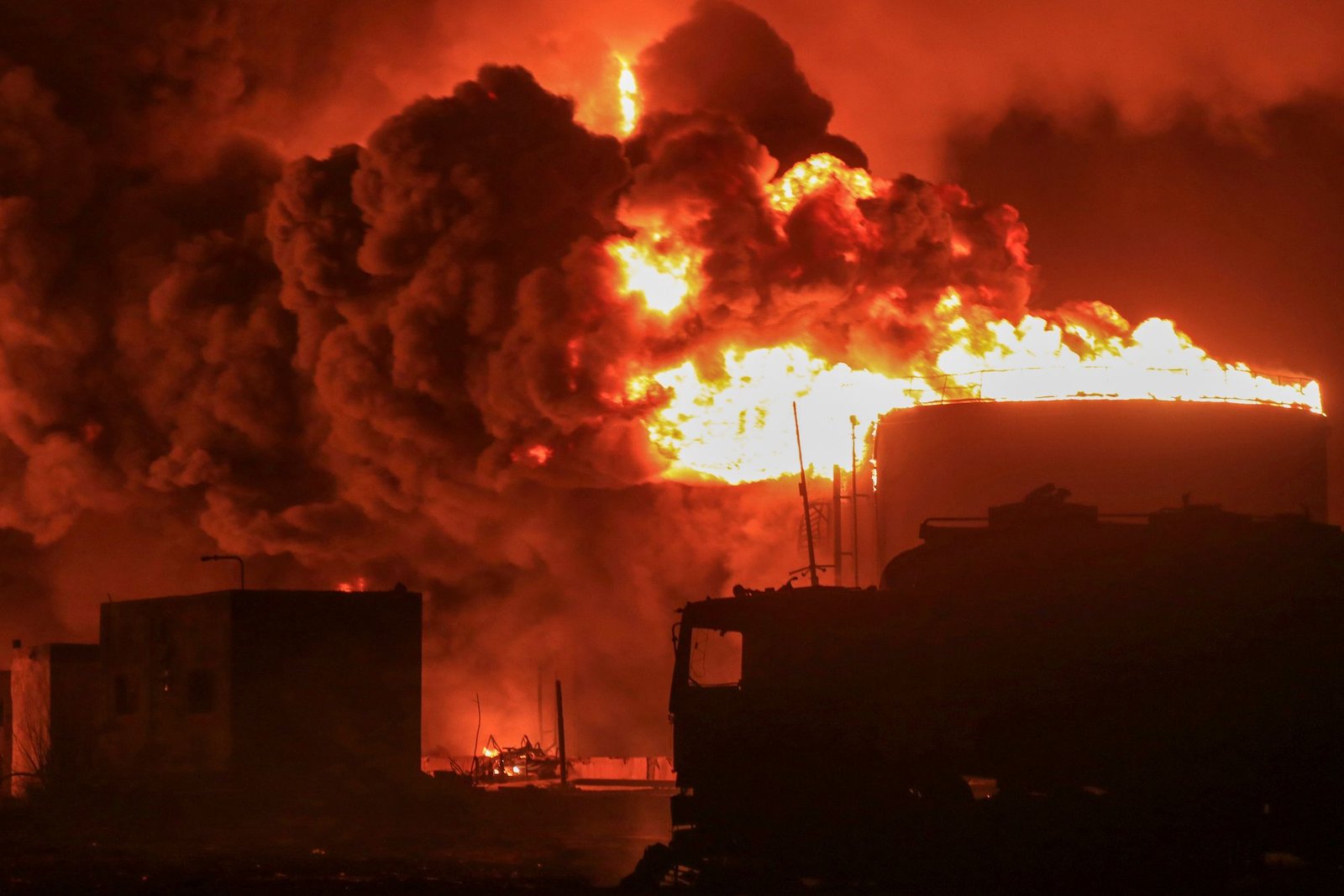 initial-reports:-idf-airstrikes-target-yemen’s-houthis