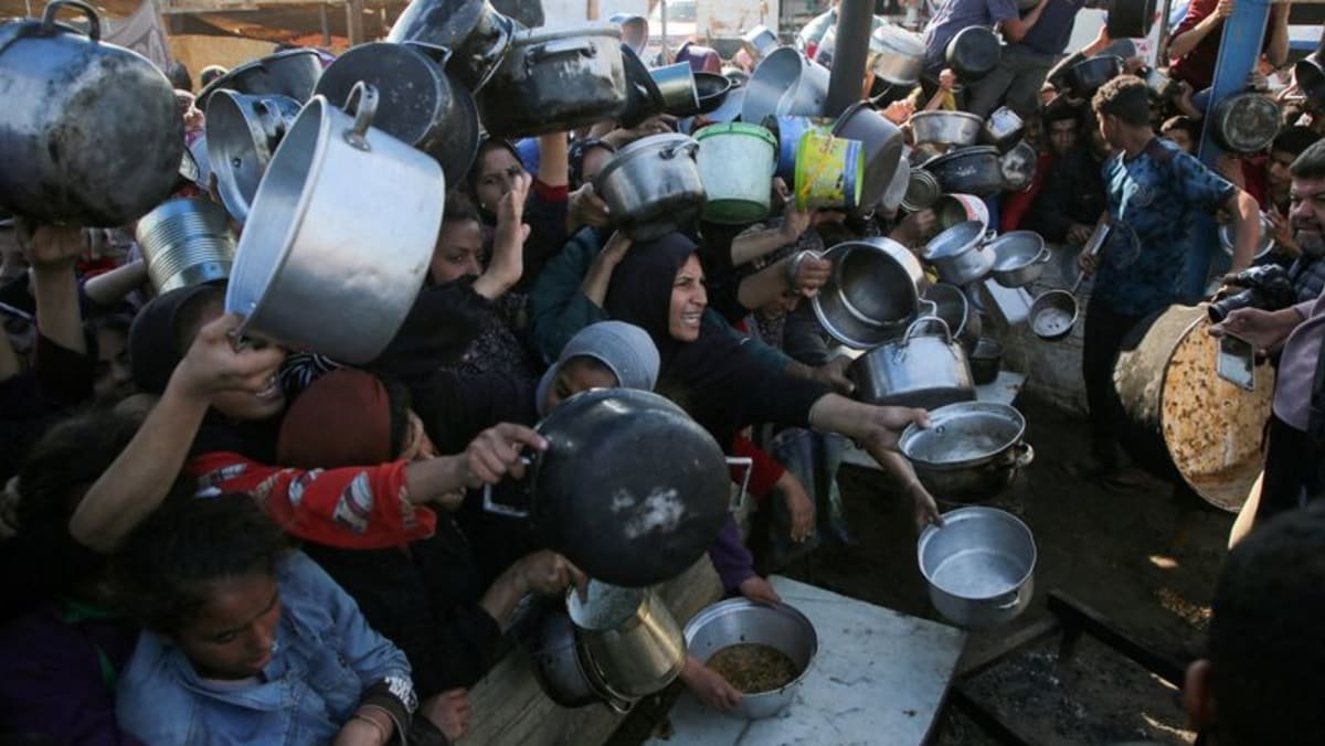 israel-says-it-will-let-food-into-gaza-after-announcing-new-ground-operations