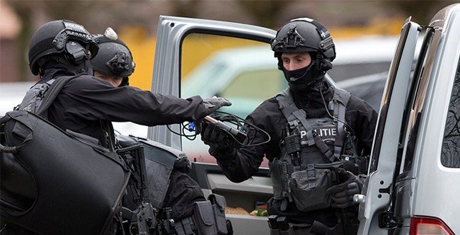 Seven Iranians Arrested in UK