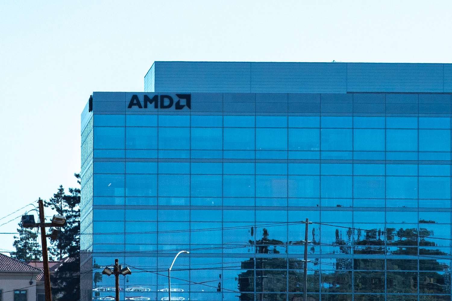 broadcom,-amd-lead-chip-stocks-rally-tuesday